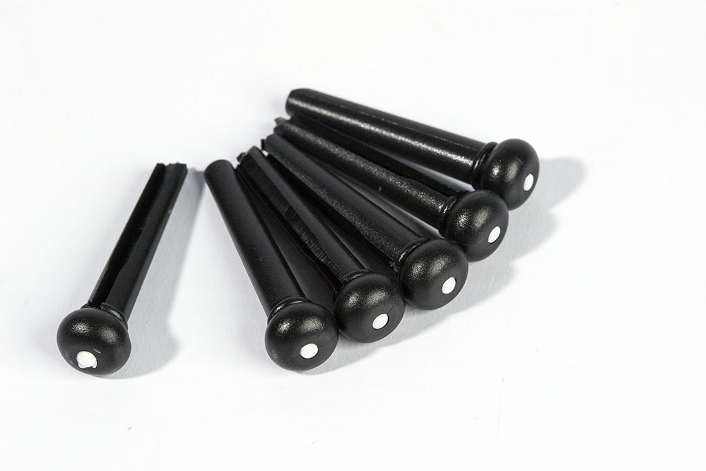 PPP0456 PINO DE PONTE VIOLAO PRETO.jpg