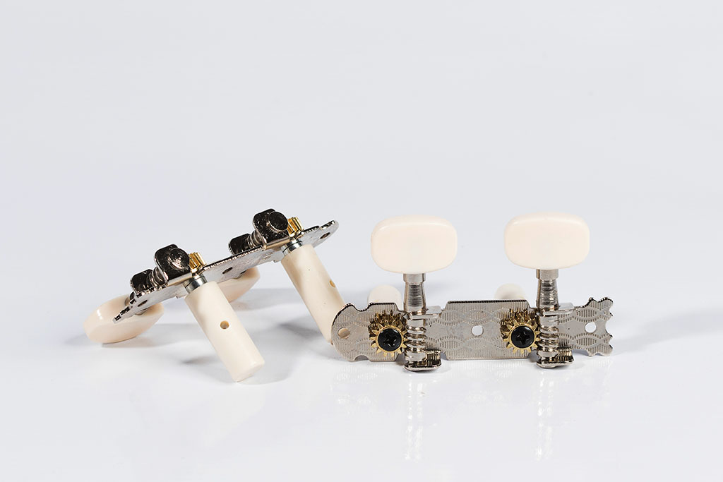 PTC020 TARRAXA CAVAQUINHO PINO GROSSO CROMADA.jpg